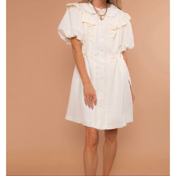 Listicle Dresses & Skirts - Listicle Women’s Cream Stripe Ruffle Puff Sleeve Dress Sz Lg NEW